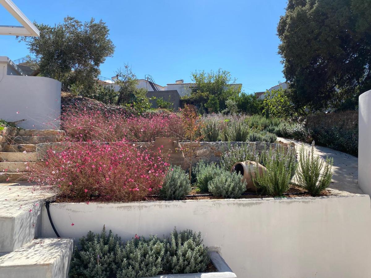Fourfouras Cottage